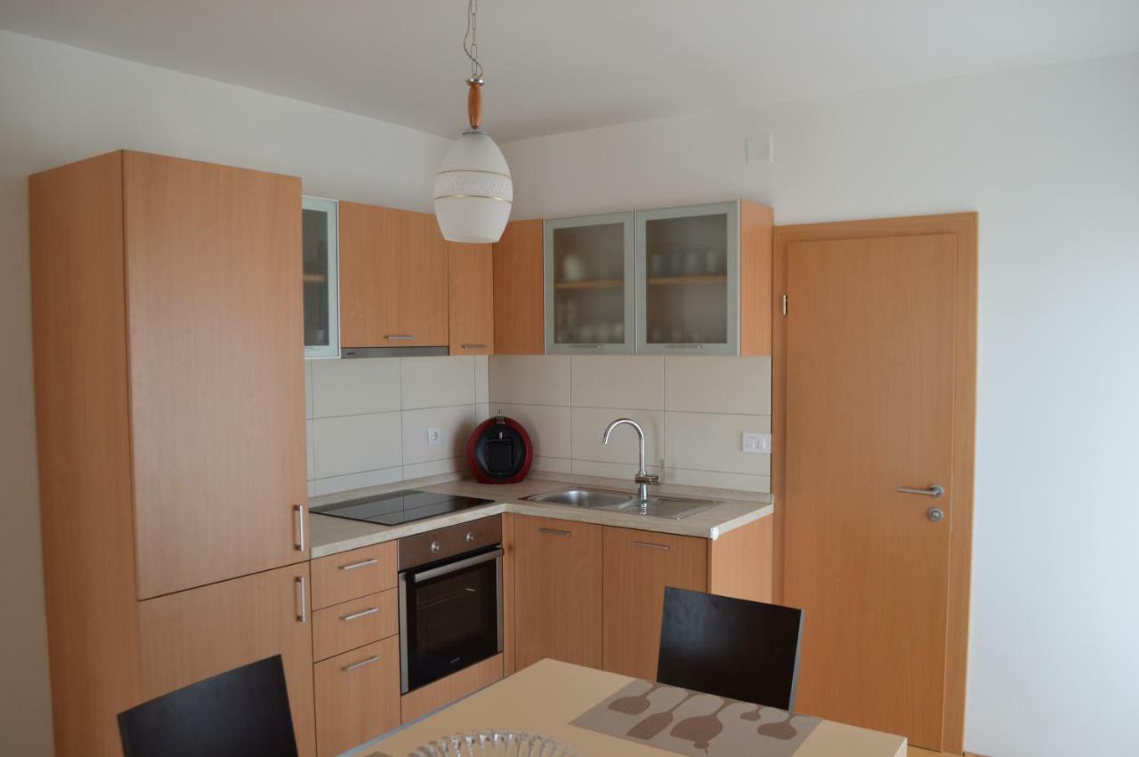 Apartmani Mila Sukosan Luaran gambar