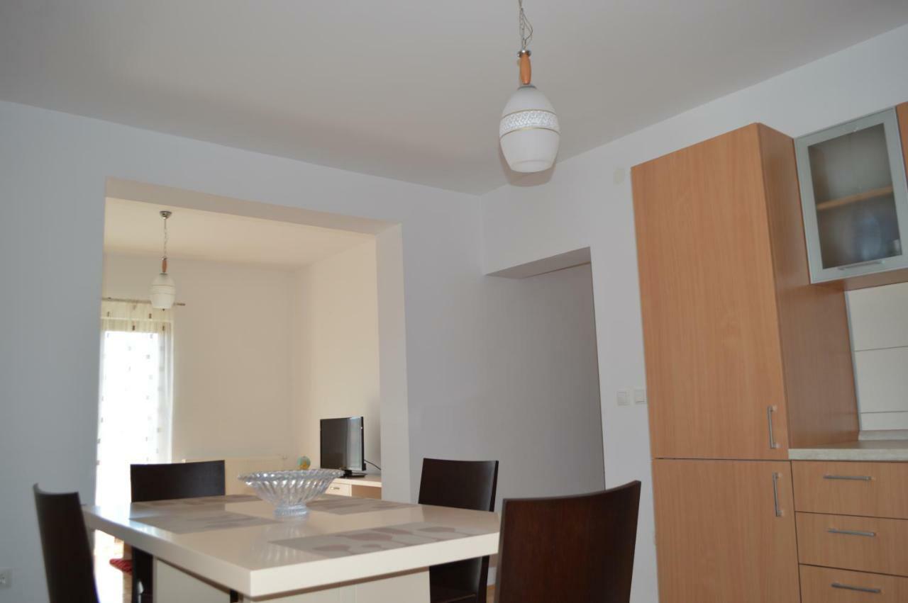 Apartmani Mila Sukosan Luaran gambar